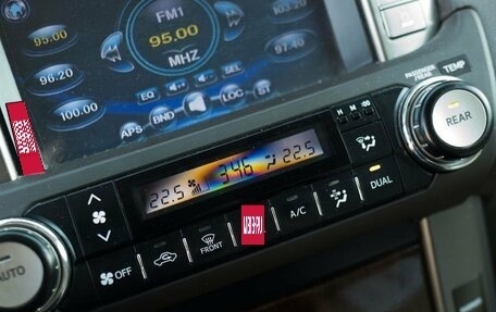 Toyota Land Cruiser Prado 150 рестайлинг 2, 2011 год, 3 100 000 рублей, 16 фотография