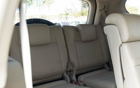 Toyota Land Cruiser Prado 150 рестайлинг 2, 2011 год, 3 100 000 рублей, 26 фотография