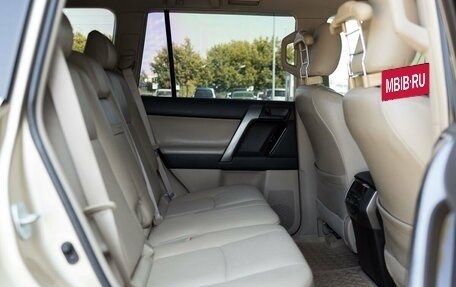Toyota Land Cruiser Prado 150 рестайлинг 2, 2011 год, 3 100 000 рублей, 28 фотография