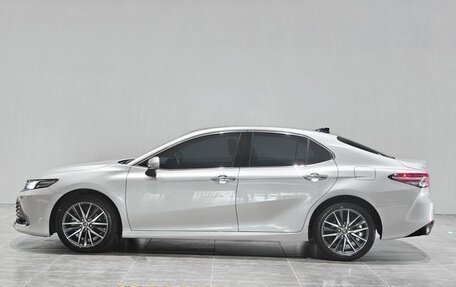 Toyota Camry, 2022 год, 2 569 548 рублей, 6 фотография