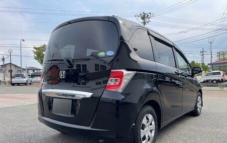 Honda Freed I, 2016 год, 780 000 рублей, 5 фотография