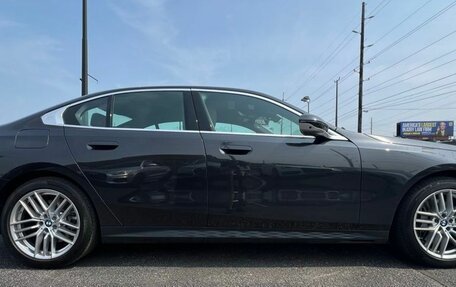 BMW 5 серия, 2025 год, 9 800 000 рублей, 22 фотография