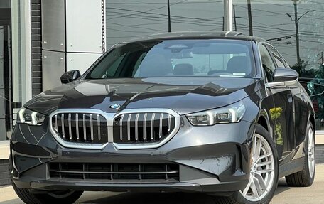 BMW 5 серия, 2025 год, 9 800 000 рублей, 28 фотография