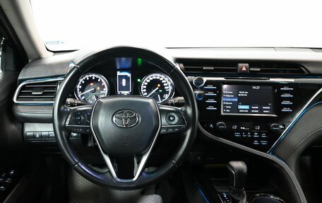 Toyota Camry, 2018 год, 3 000 000 рублей, 14 фотография