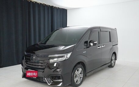 Honda Stepwgn IV, 2018 год, 2 595 000 рублей, 3 фотография