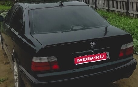 BMW 3 серия, 1998 год, 170 000 рублей, 1 фотография