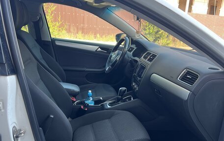 Volkswagen Jetta VI, 2014 год, 1 100 000 рублей, 3 фотография