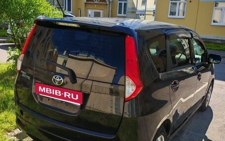 Toyota Passo Sette, 2010 год, 890 000 рублей, 4 фотография