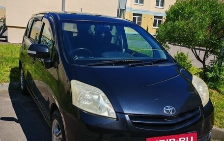 Toyota Passo Sette, 2010 год, 890 000 рублей, 6 фотография