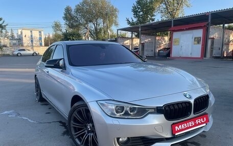BMW 3 серия, 2012 год, 1 550 000 рублей, 2 фотография