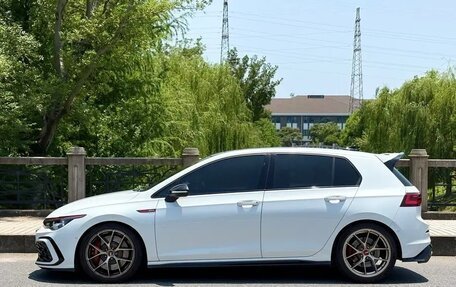 Volkswagen Golf GTI, 2021 год, 2 305 000 рублей, 3 фотография