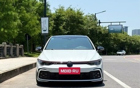 Volkswagen Golf GTI, 2021 год, 2 305 000 рублей, 2 фотография