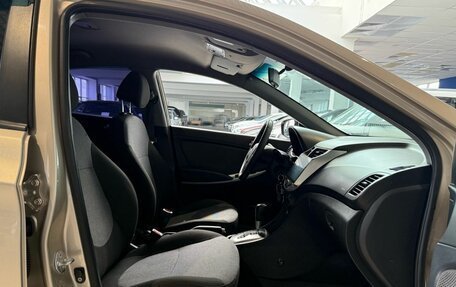 Hyundai Solaris II рестайлинг, 2011 год, 640 000 рублей, 18 фотография