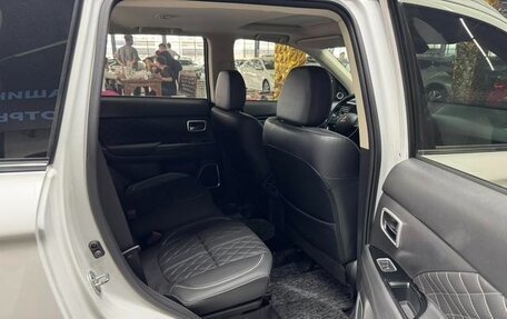 Mitsubishi Outlander III рестайлинг 3, 2022 год, 2 600 887 рублей, 22 фотография