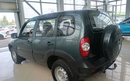 Chevrolet Niva I рестайлинг, 2015 год, 649 000 рублей, 3 фотография
