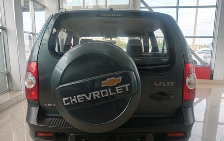 Chevrolet Niva I рестайлинг, 2015 год, 649 000 рублей, 5 фотография