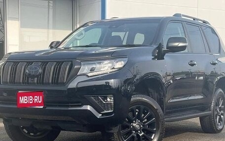 Toyota Land Cruiser Prado 150 рестайлинг 2, 2021 год, 3 176 000 рублей, 1 фотография