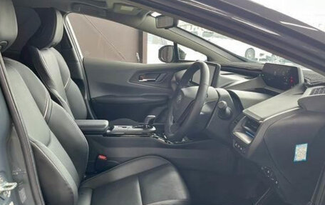 Toyota Prius IV XW50, 2023 год, 2 760 000 рублей, 6 фотография