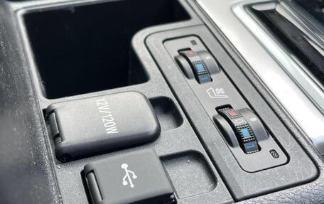 Toyota Land Cruiser Prado 150 рестайлинг 2, 2021 год, 3 176 000 рублей, 18 фотография