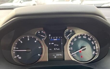 Toyota Land Cruiser Prado 150 рестайлинг 2, 2021 год, 3 176 000 рублей, 13 фотография