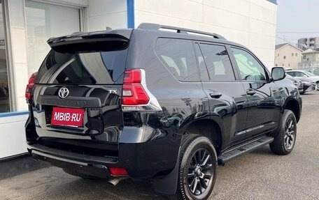 Toyota Land Cruiser Prado 150 рестайлинг 2, 2021 год, 3 176 000 рублей, 6 фотография