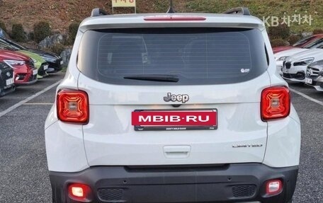 Jeep Renegade I рестайлинг, 2022 год, 2 450 000 рублей, 4 фотография