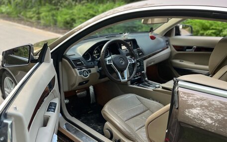 Mercedes-Benz E-Класс, 2012 год, 1 200 000 рублей, 4 фотография