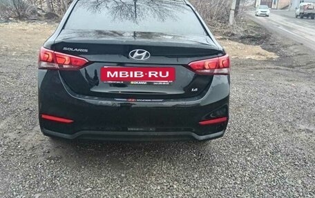 Hyundai Solaris II рестайлинг, 2017 год, 1 200 000 рублей, 3 фотография
