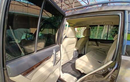Mitsubishi Pajero IV, 2017 год, 3 300 000 рублей, 17 фотография