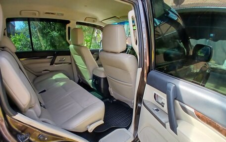 Mitsubishi Pajero IV, 2017 год, 3 300 000 рублей, 19 фотография