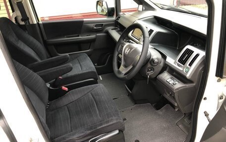 Honda Stepwgn IV, 2010 год, 1 400 000 рублей, 10 фотография