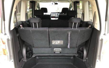 Honda Stepwgn IV, 2010 год, 1 400 000 рублей, 19 фотография