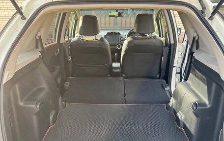 Honda Fit Shuttle I рестайлинг, 2013 год, 1 250 000 рублей, 29 фотография