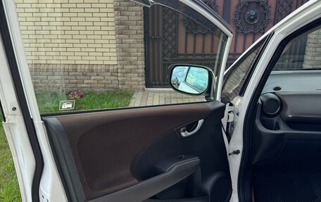 Honda Fit Shuttle I рестайлинг, 2013 год, 1 250 000 рублей, 36 фотография
