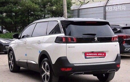 Peugeot 5008 II, 2022 год, 2 405 000 рублей, 3 фотография