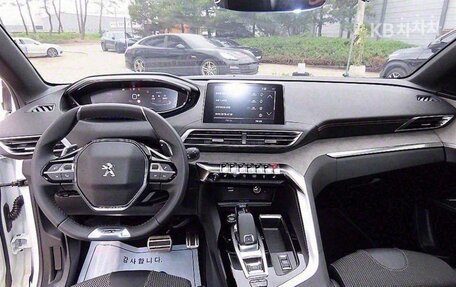 Peugeot 5008 II, 2022 год, 2 405 000 рублей, 7 фотография