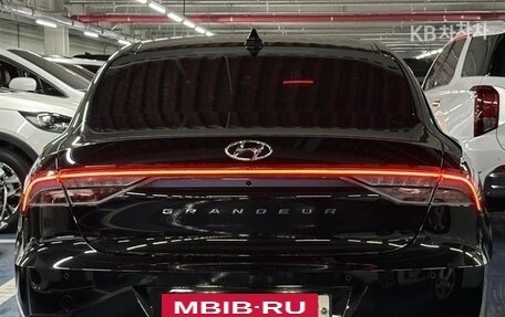 Hyundai Grandeur, 2022 год, 2 950 000 рублей, 4 фотография