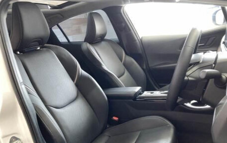 Toyota Prius IV XW50, 2023 год, 2 760 000 рублей, 6 фотография
