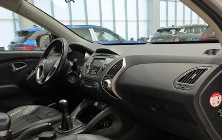 Hyundai ix35 I рестайлинг, 2011 год, 1 090 000 рублей, 13 фотография