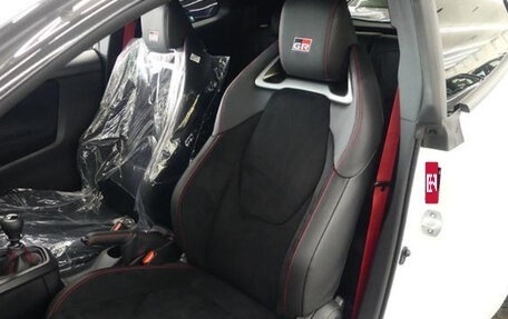 Toyota Yaris, 2022 год, 2 995 000 рублей, 7 фотография