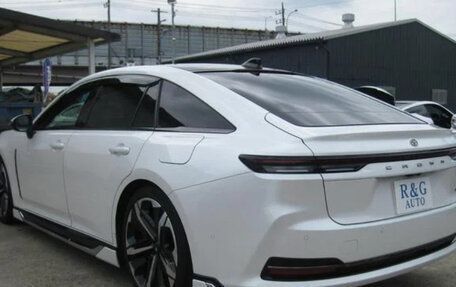 Toyota Crown, 2023 год, 3 810 000 рублей, 6 фотография