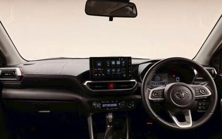 Toyota Raize I, 2022 год, 985 000 рублей, 5 фотография