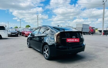 Toyota Prius, 2013 год, 1 049 000 рублей, 4 фотография