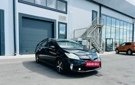 Toyota Prius, 2013 год, 1 049 000 рублей, 8 фотография