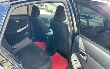Toyota Prius, 2013 год, 1 049 000 рублей, 18 фотография
