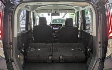 Toyota Roomy I, 2022 год, 650 000 рублей, 8 фотография