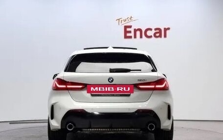 BMW 1 серия, 2022 год, 2 490 066 рублей, 7 фотография
