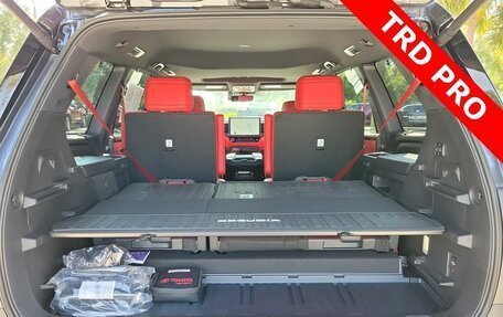 Toyota Sequoia, 2025 год, 13 800 000 рублей, 9 фотография