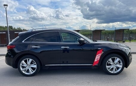 Infiniti QX70, 2014 год, 2 150 000 рублей, 2 фотография