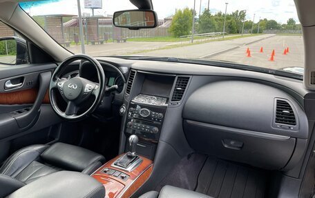 Infiniti QX70, 2014 год, 2 150 000 рублей, 18 фотография